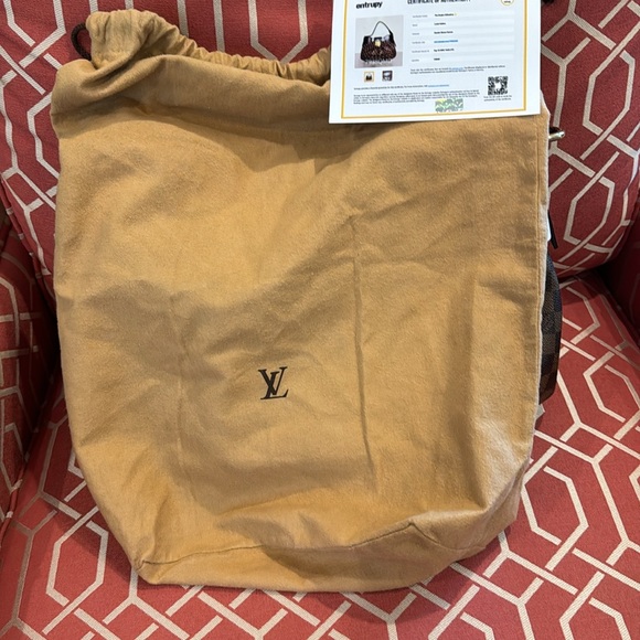 Louis Vuitton Sistine Shoulder Bag - PRISTINE CONDITION. No call outs.  … - Picture 11 of 11